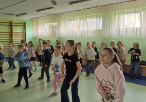 Warsztaty muzyczne w klasach 1a i 1b.
