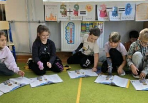 „Niesamowite przygody dziesięciu skarpetek''