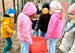 Akcja Galante Sprzątanie w klasach 1-3.